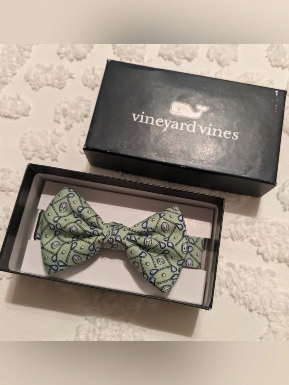 Vineyard Vines Youth 🥍 Light Green Blue Lacrosse Patterned Bow Tie NIB